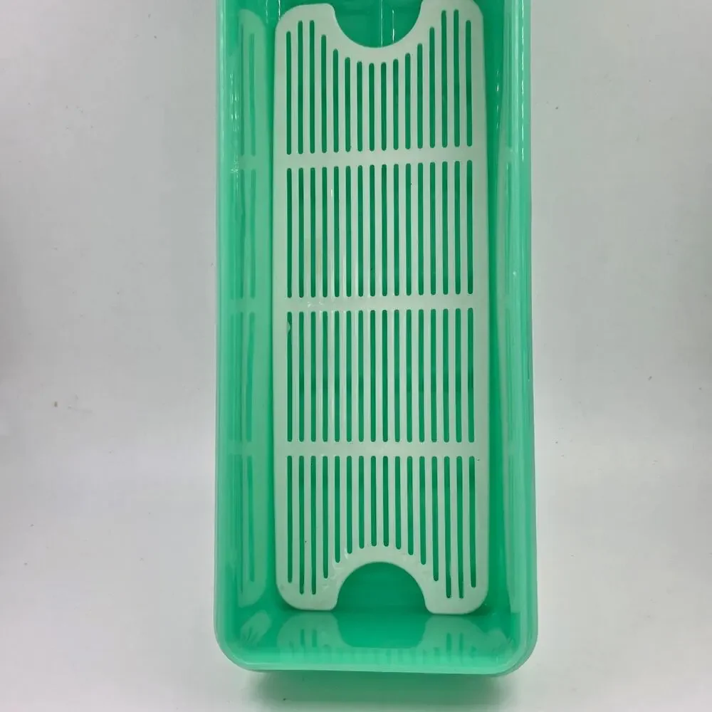 Tupperware Vintage Jadeite Green 3 Piece Celery Crisper #892-! Clear Lid #893-1